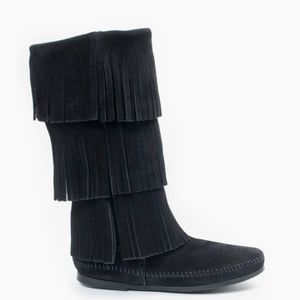 Minnetonka 3 Layer Fringe Boot Black 9